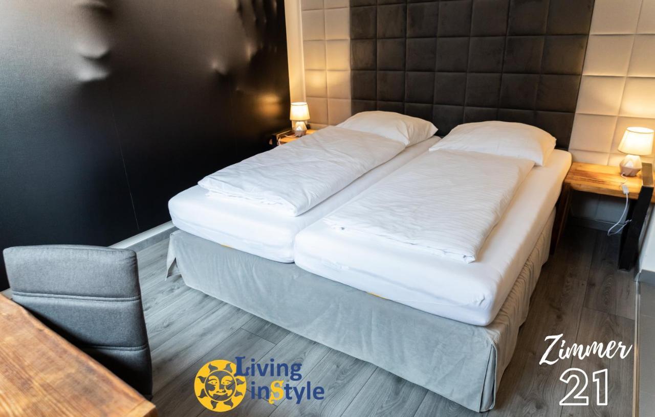 Living Instyle Apartment Кремс Екстериор снимка