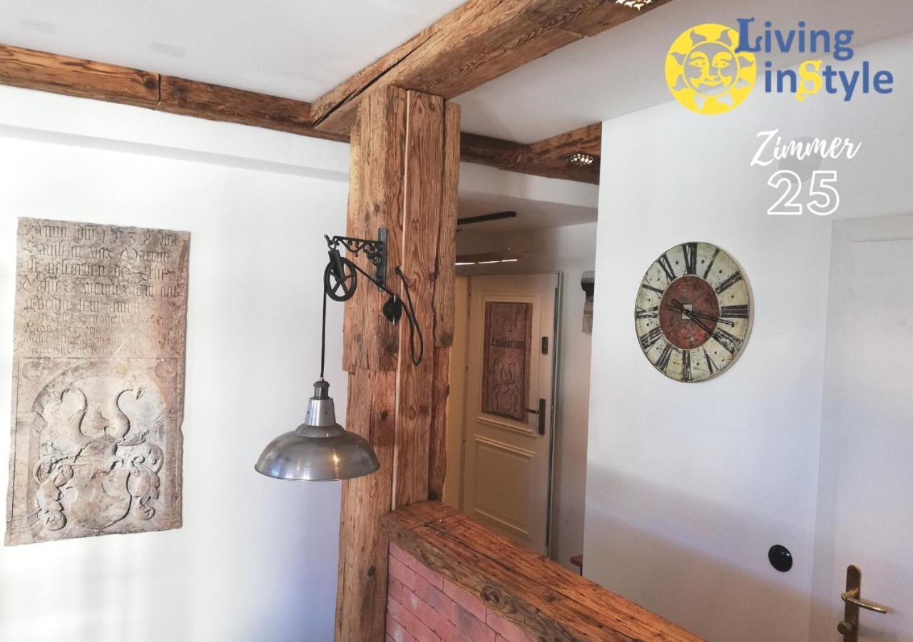 Living Instyle Apartment Кремс Екстериор снимка