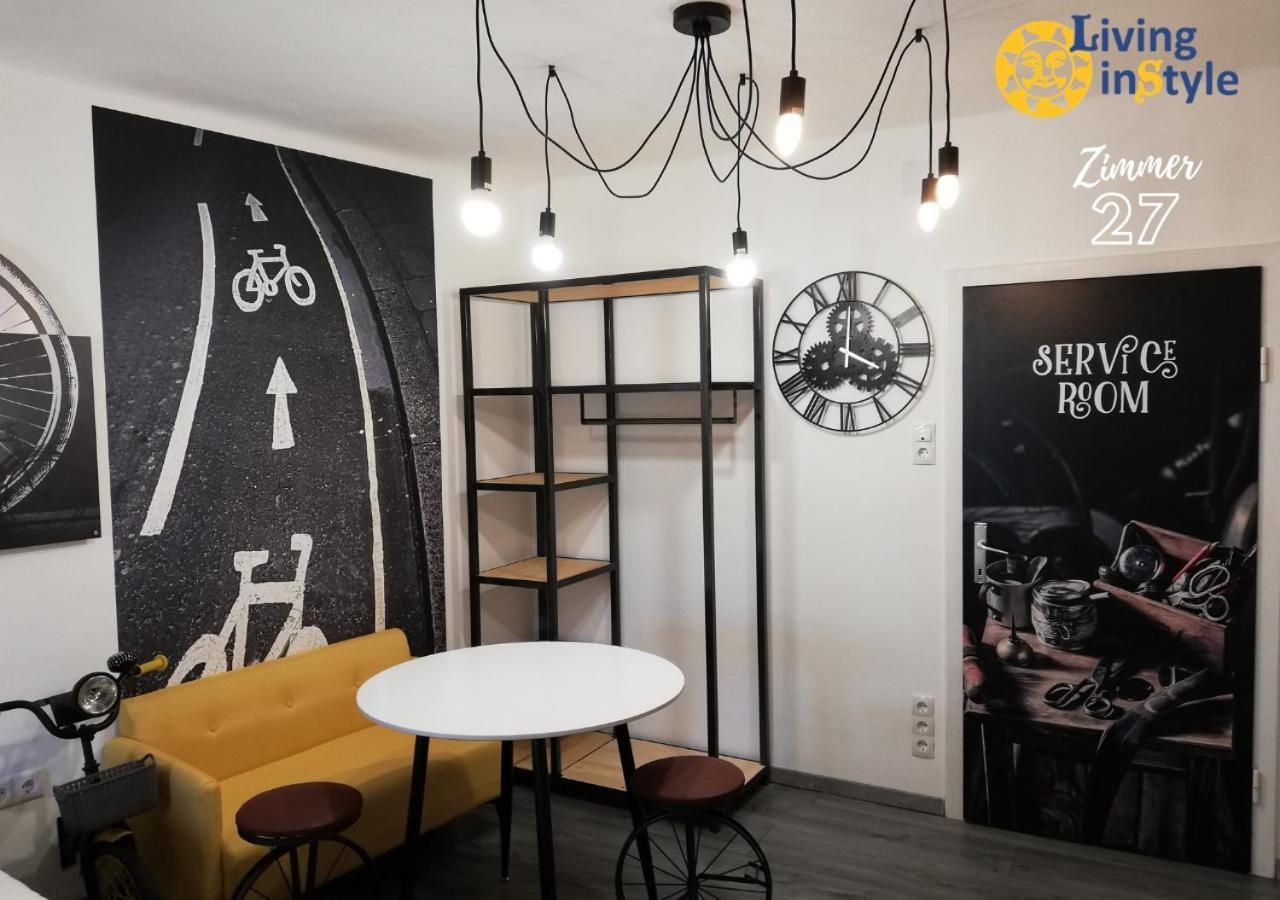Living Instyle Apartment Кремс Екстериор снимка
