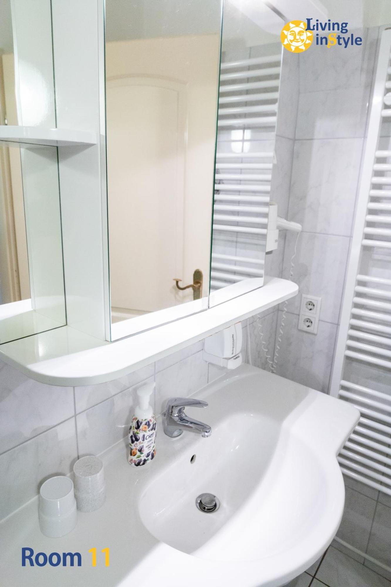 Living Instyle Apartment Кремс Стая снимка